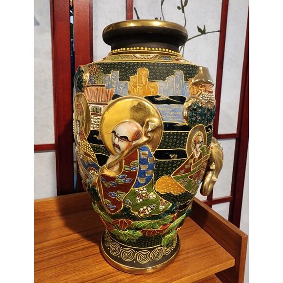 Antique Japanese Satsuma Moriage Relief Vase with Elephant 12" - Picture 4 of 9